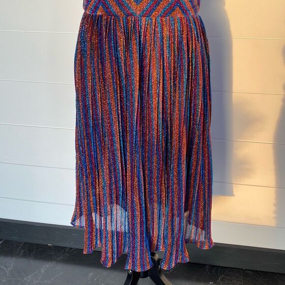 NWT Dress the Population Haley Metallic Fit & Flare Plunging Pleated Dress - Picture 4 of 16